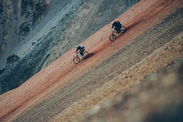 Carving Through the Colours